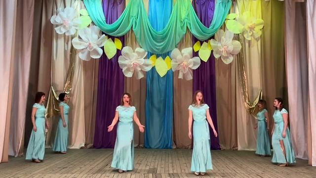 С праздником, дорогие женщины! смотреть онлайн