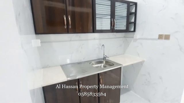 Brand New Big Size Studio Ground Floor in Villa Near Market At Al Shamkha South. AED.22000 смотреть онлайн