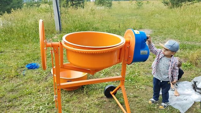 Бетономешалка Лебедянь СБР-132А.3 220В - как собрать своими руками ...
