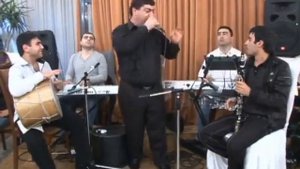 Tatul Avoyan & Edmond Karapetyan - Varder Berem Partezic /Sharan