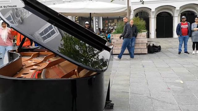 Requiem for a Dream on Open Piano смотреть онлайн