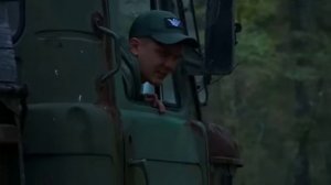 Бездорожье на шишиге по лесу.