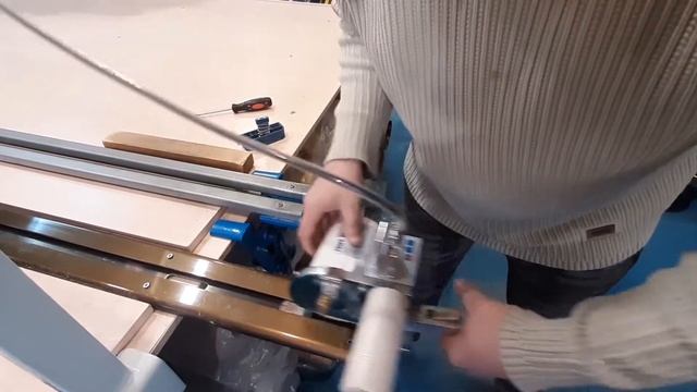 Чистим станок для нарезки тканей на рулонные шторы / Cleaning the machine смотреть онлайн