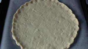Пицца с бужениной и помидорами