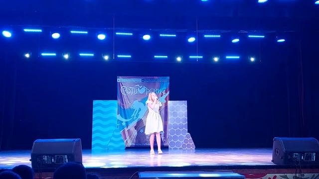 Кавер "Путь наверх" поет Анастасия Сотник смотреть онлайн