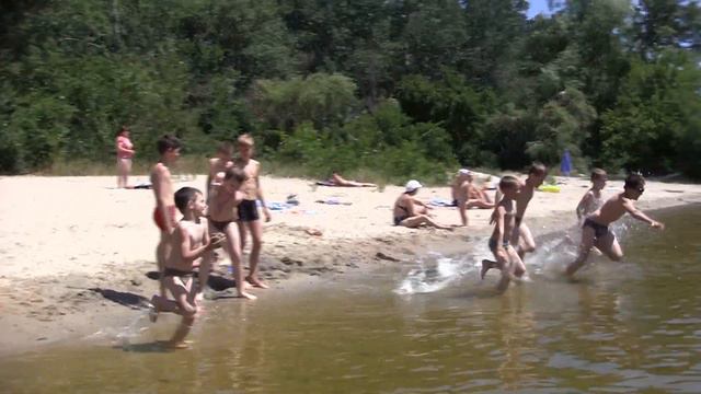 Один день из жизни детского христианского лагеря Жемчужина смотреть онлайн