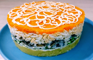 САЛАТ из ПРОСТЫХ ПРОДУКТОВ а КАКОЙ ВКУСНЫЙ ПРАЗДНИЧНЫЙ САЛАТ с ШАМПИНЬОНАМИ