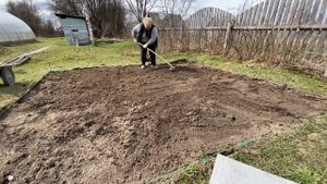 ВЫРАВНИВАЕМ УЧАСТОК ПОД ПАТИО ИЛИ МАНГАЛЬНАЯ ПЛОЩАДКА. ЧАСТЬ 1.