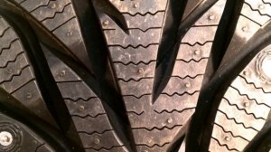 Зимние шипованные шины Yokohama Ice Guard IG35