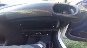 Как самому поменять AIRBAG PEUGEOT 206 часть 1