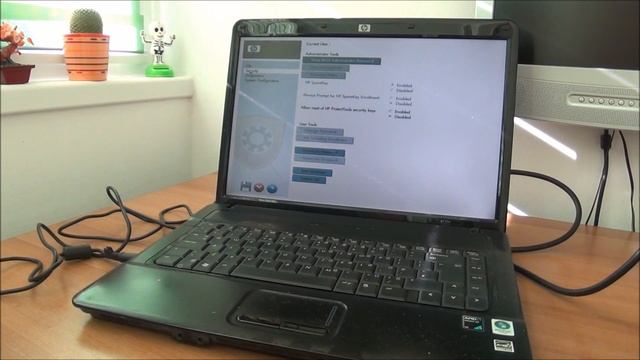How to upgrade a HP Compaq 6735s (plus running Windows 10 trial on it) смотреть онлайн