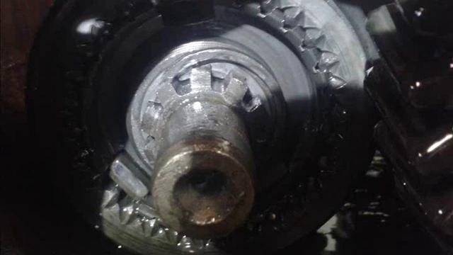 Разборка КПП УАЗ (полусинхронизированная) смотреть онлайн