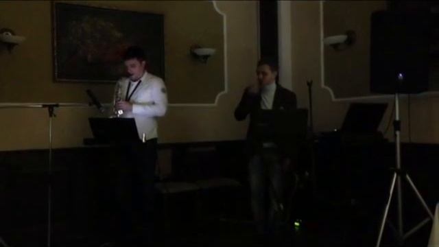 Саксофонист и певец Москва