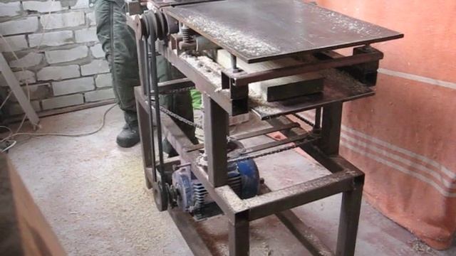 Деревообрабатывающий станок своими руками: пробный запуск