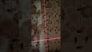 клеим плитки в ванной первый раз