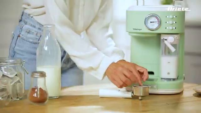 Espresso Coffee Maker Vintage - Ariete 1383 - with automatic system for cappuccino and caffè latte