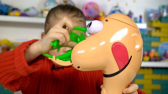 Огромные сопли - Маленькая Вера и Панда - Смешная игра для детей малышей