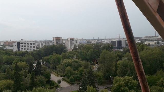 г. Новосибирск, Россия, Колесо обозрения, Парк культуры и отдыха им. С. М. Кирова, июль 2022 г.