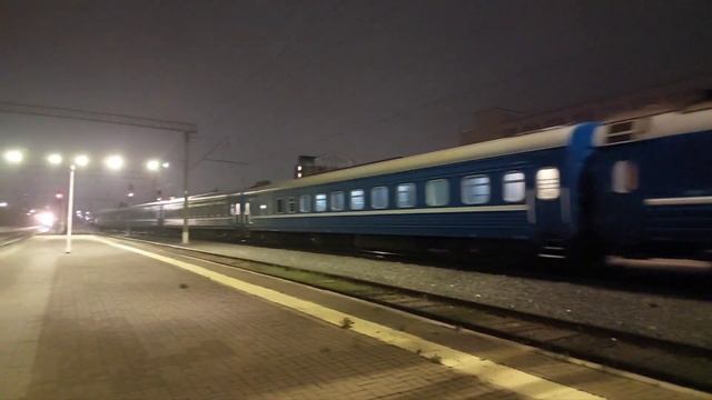 Железнодорожный микс поездов в Великом Новгороде! смотреть онлайн