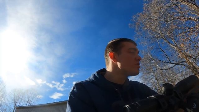 Squirrel Hunting with the SMALLEST GUN EVER! смотреть онлайн