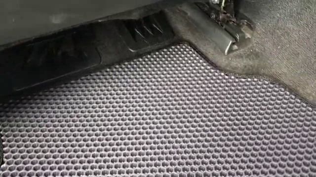 Audi A8 III (D4) 2009-2014 год от EVASTAR www.коврикиева.рф т. 8908-24-167-05 смотреть онлайн