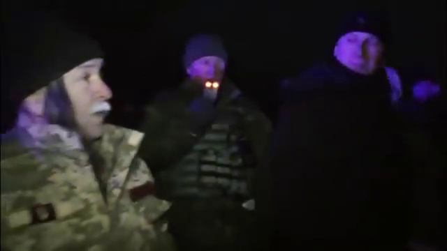 Аброськин получил пощечину от участника блокады смотреть онлайн