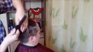 Короткая стрижка с выбритыми затылком и ВБЗ