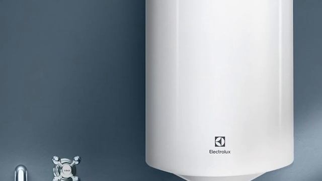 Электрический водонагреватель Electrolux EWH 50 Quantum Pro смотреть онлайн