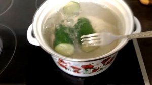 Варёный огурец