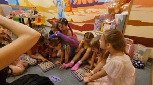 Ника у подруги Софии на ДР! 1 часть Аниматор!