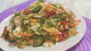 САЛАТ ИЗ СВЕЖЕЙ КАПУСТЫ.