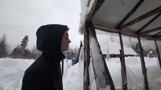 ОДИН МЕТР СНЕГА НА ТЕПЛИЦЕ ЧИСТКА КРЫШИ