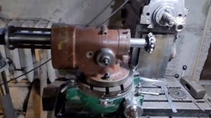 Электронная делительная головка с подачей. Ардуино.