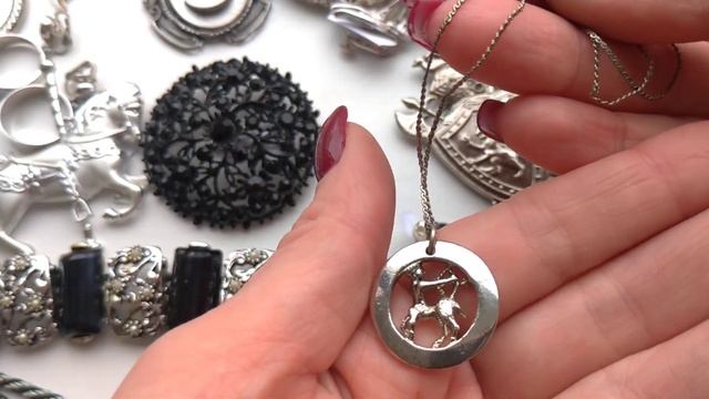 Винтажные украшения Серебро, TRIFARI, CORO и мн. другое Продаются! 12.02.22 г смотреть онлайн