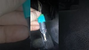 Cambiar interruptor freno Peugeot 407 que da error esp