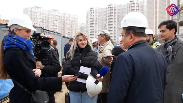 В микрорайоне "Кузнечики" полным ходом идет строительство новых школ