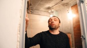Как установить двери невидимки? Скрытые двери без наличников!