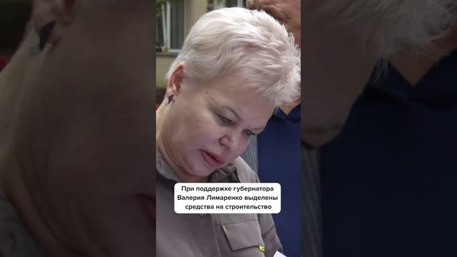 Юные пациенты противотуберкулезного диспансера получили в подарок школьные принадлежности.