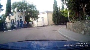 20130717_спуск к набережной Ялты со стороны Ласточкиного гнезда