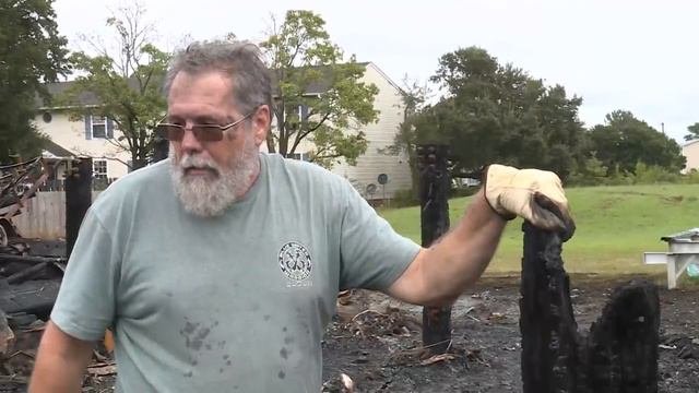 Searching through ashes after fire destroys Ocean View home смотреть онлайн