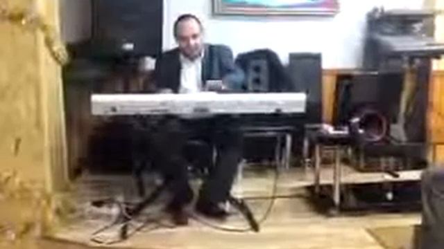 VIDADI MOSCOW GEL SOZ VEREK AYRILMAYAQ BIZ SINTEZATOR KORG смотреть онлайн