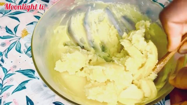 DIY Whipped Shea Butter Leave-in Conditioner|How to make leave-in conditioner#leaveinconditioner