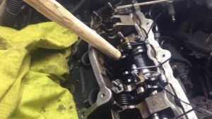 Removing the Valvetronic mechanism without dismantling the timing chain BMW N46B20 (BMW 120 i / e87