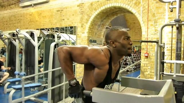 WBFF London | Dorian Cozier & Williams Falade Back & Triceps Workout смотреть онлайн