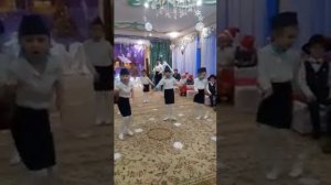 Стюардесса по имени Жанна , детский сад 87