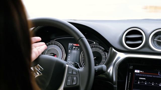 Сравнила Suzuki Vitara 1.6 и 1.4 BoosterJet смотреть онлайн