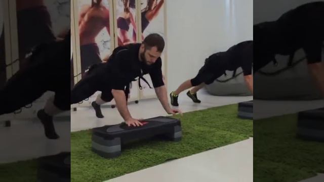 Парная EMS(emc) тренировка в FIT-N-GO