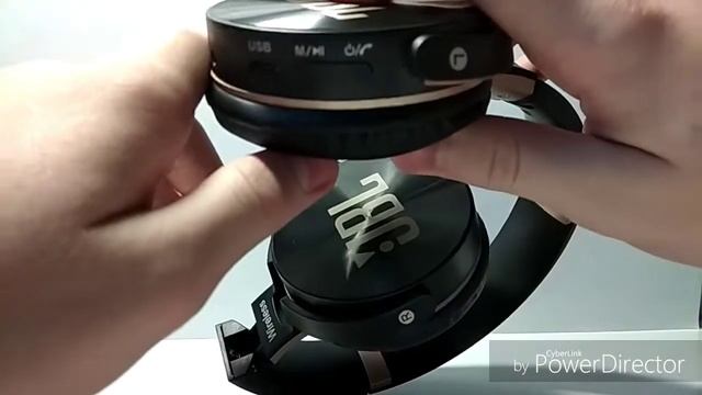 Обзор: Беспроводные наушники JBL