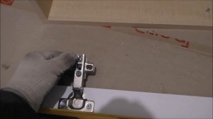 Как крепить мебельные петли