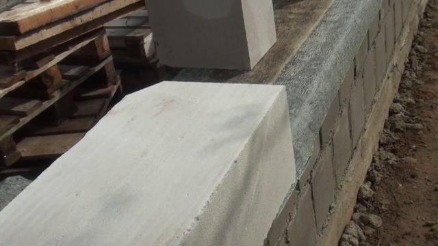 Кладка первого ряда газобетона!Первый опыт! смотреть онлайн